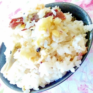 松茸の素お吸い物ｄｅ❤薩摩芋と牛蒡の炊込みご飯❤